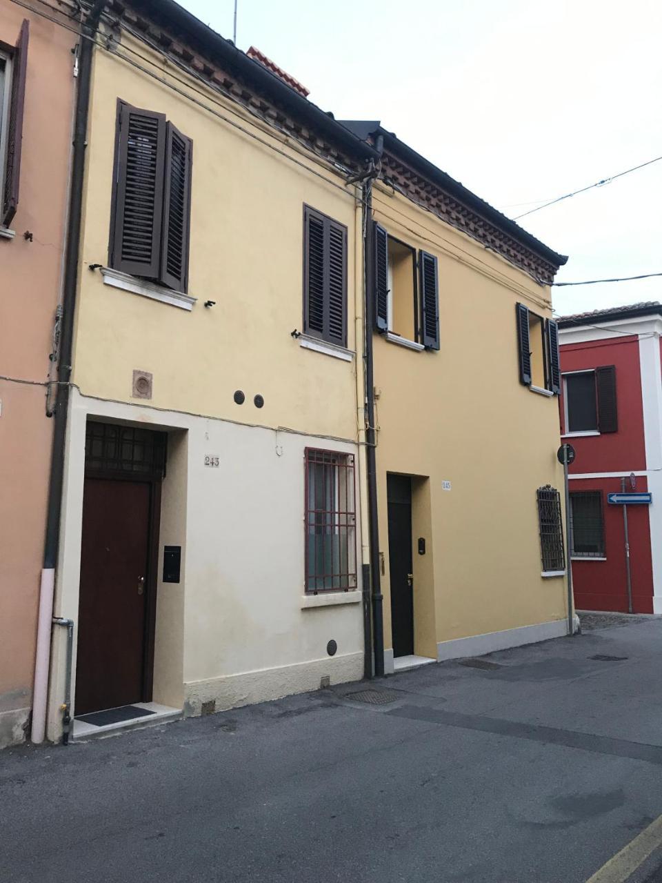 Appartamenti Del Duca Ferrara Exteriör bild